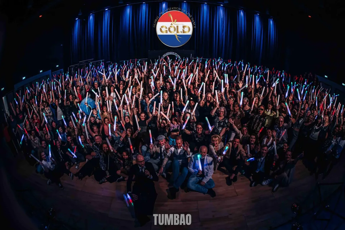 Cartel: Dutch Dance Explosion 2027: line dance internacional en Etten-Leur, del 16 al 18 de abril